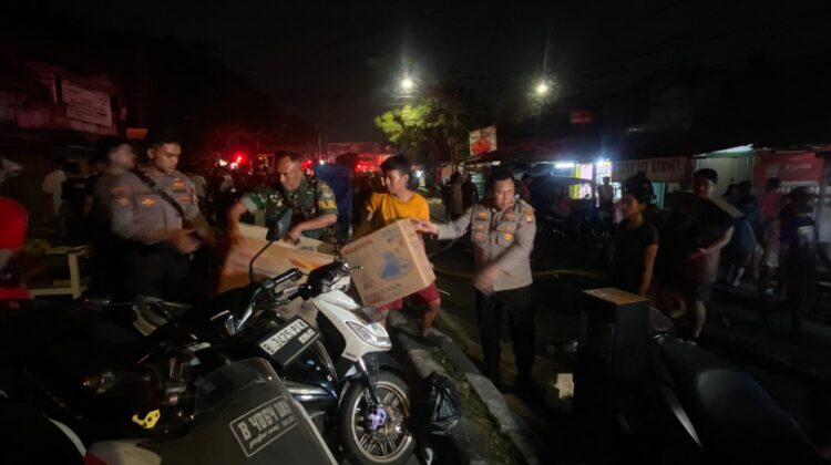 Kebakaran Hebat di Belakang Pasar Jiung Kemayoran, 250 Bangunan Semi Permanen Hangus