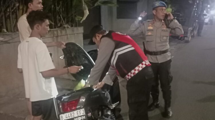 Razia Dini Hari Polsek Metro Tanah Abang, Empat Motor Tanpa Surat dan Seorang Pembawa Sinte Diamankan