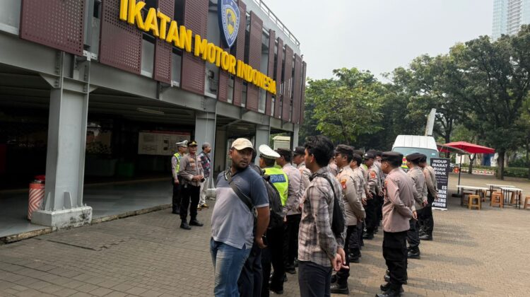 Polri Laksanakan Pengamanan Turnamen Bulutangkis Internasional Polytron Indonesia Open 2026 di Istora Senayan