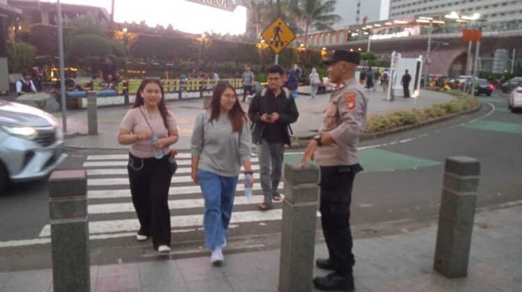 Patroli Humanis Menteng Ingatkan Warga Waspada Copet dan Jambret