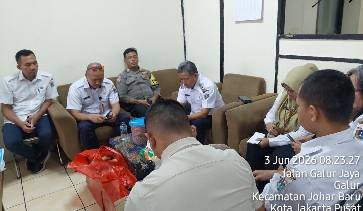 Bhabinkamtibmas Hadiri Rakor SKPD Kelurahan Galur Perkuat Sinergitas dan Tingkatkan Pelayanan Publik