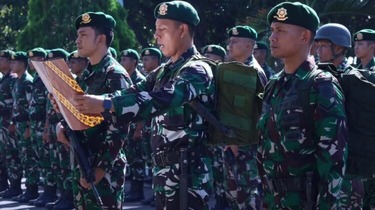 Danyonif 509 Kostrad Pimpin Tradisi Penerimaan Warga Baru dan Pelepasan Empat Perwira Terbaik