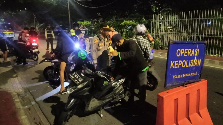 Disiplin Dan Komitmen Polri Dalam Giat Operasi Cipta Kondisi Statsioner Polsek Sawah Besar Sasar Kejahatan Jalanan