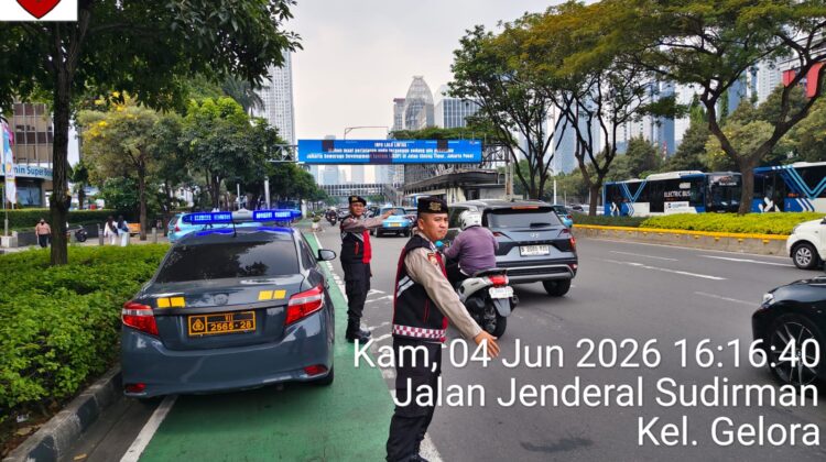 Patroli Sore Patko 1053 Wujudkan Kamseltibcarlantas di Kawasan Sudirman