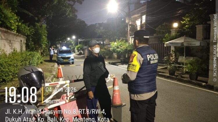 Bhabinkamtibmas Gondangdia Perkuat Satkamling, Antisipasi Kejahatan Malam Hari