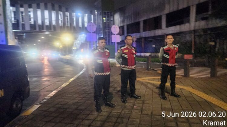 Patroli Strong Point dan Ploting Dini Hari, Polsek Senen Antisipasi Tawuran dan Kejahatan Jalanan