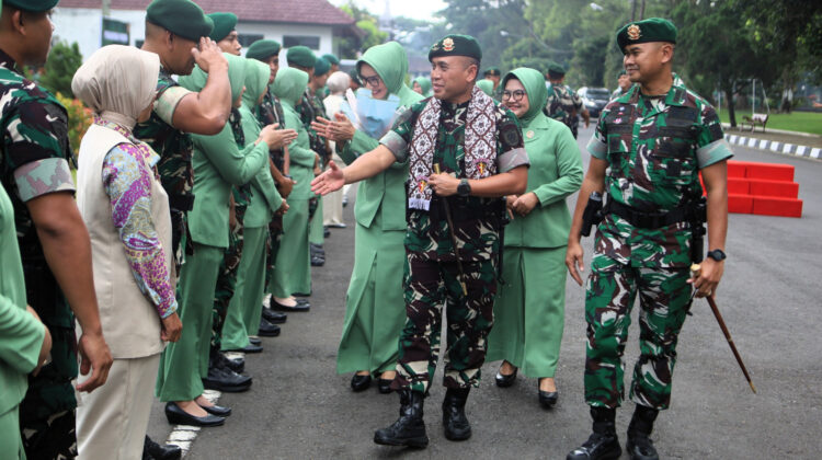 Pangdivif 2 Kostrad Teguhkan Moril, Soliditas, dan Profesionalisme Prajurit Guntur Geni