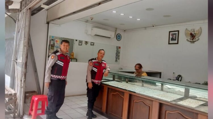 Patroli Sambang Objek Vital, Polsek Senen Pastikan Situasi Kamtibmas Tetap Kondusif