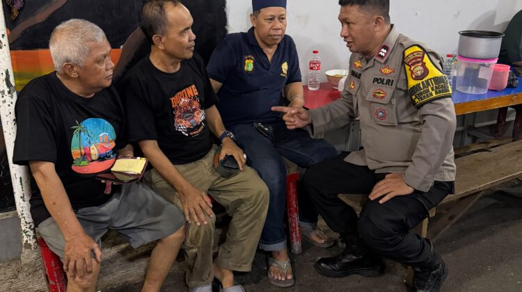 Bhabinkamtibmas Ajak Warga Berperan Aktif Mencegah Tawuran di Lingkungan Kebon Kacang