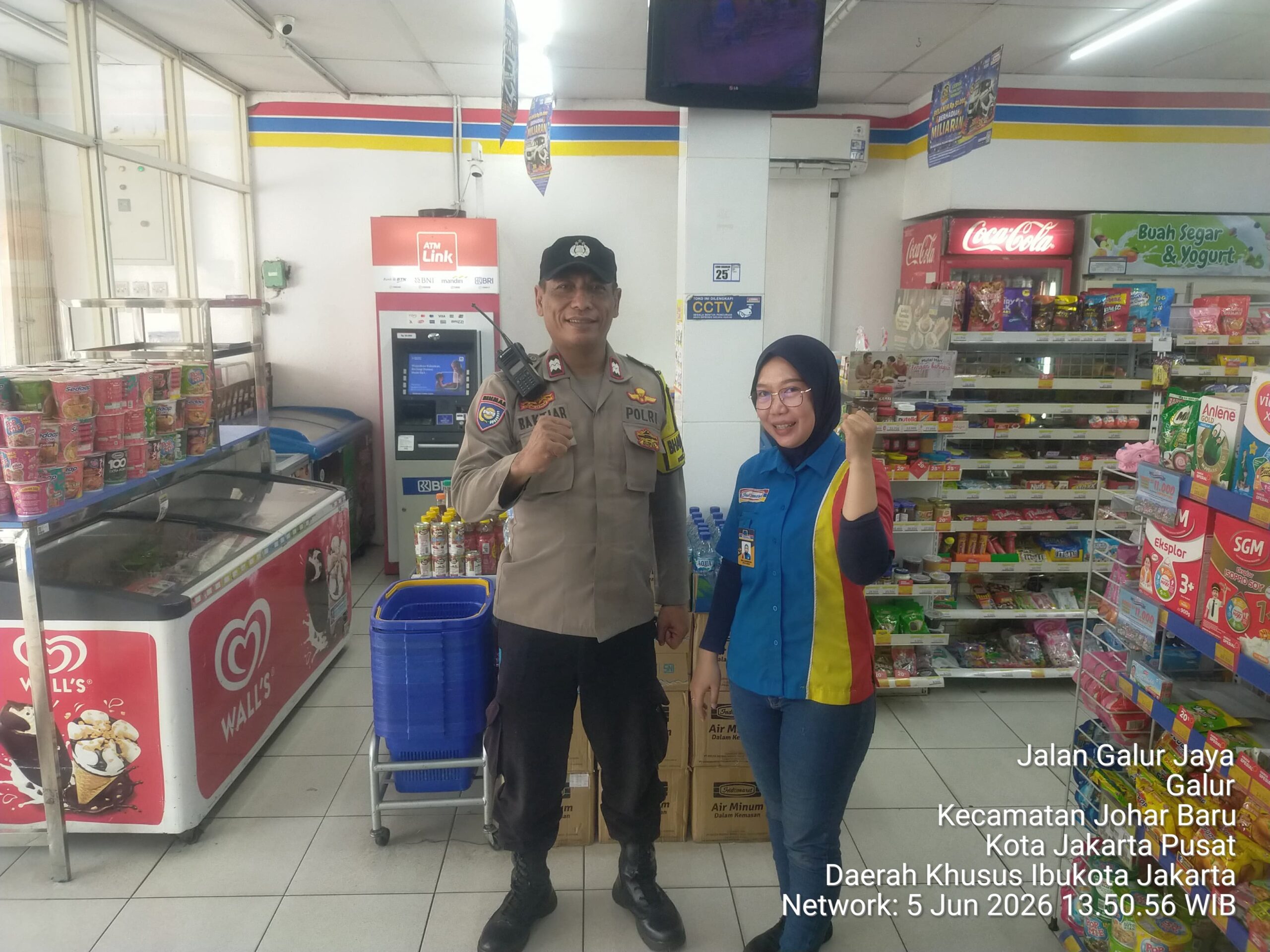 Sasar Pusat Aktivitas Warga, Polisi Sambangi Indomaret untuk Perkuat Kewaspadaan Kamtibmas