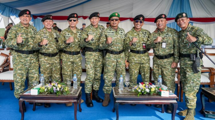 Pangkostrad Hadiri Penutupan Pendidikan dasar militer (Latsarmil) Komcad ASN Kementerian dan Lembaga Gelombang I Tahun 2026