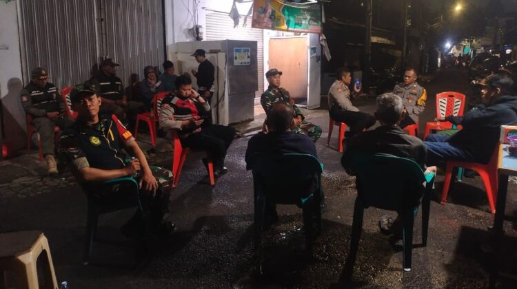 Patroli Gabungan Malam Minggu, Koramil 01/Jatinegara dan Komduk Perkuat Keamanan Wilayah
