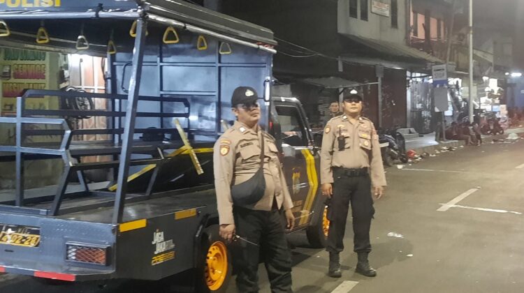 Patroli Skala Rutin Polsek Metro Tanah Abang Tekan Potensi Kejahatan Malam Hari