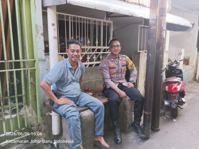 
					Sambang Humanis Perkuat Kamtibmas, Polisi dan Warga Kampung Rawa Bersinergi Jaga Lingkungan Tetap Kondusif