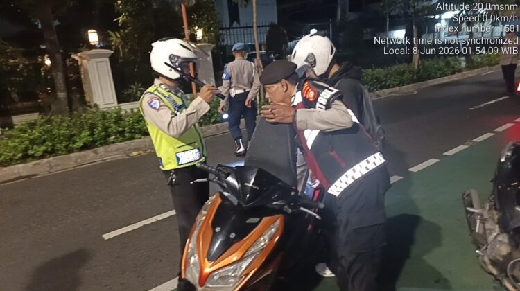 Polsek Metro Menteng Gelar Razia Cipkon di Cikini Raya, Persempit Ruang Gerak Pelaku Kejahatan Malam