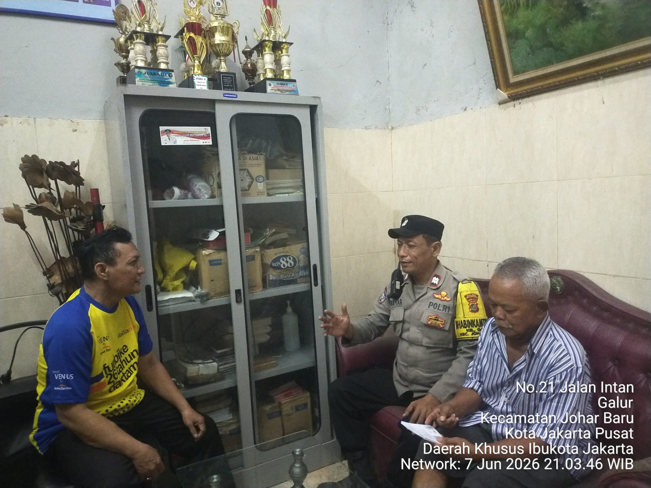 Pos Kamling Aktif, Keamanan Kolektif: Polri dan Warga Galur Perkuat Benteng Kamtibmas