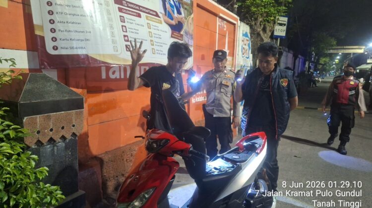 Polsek Johar Baru Persempit Ruang Gerak Pelaku Kejahatan Lewat Operasi Cipta Kondisi