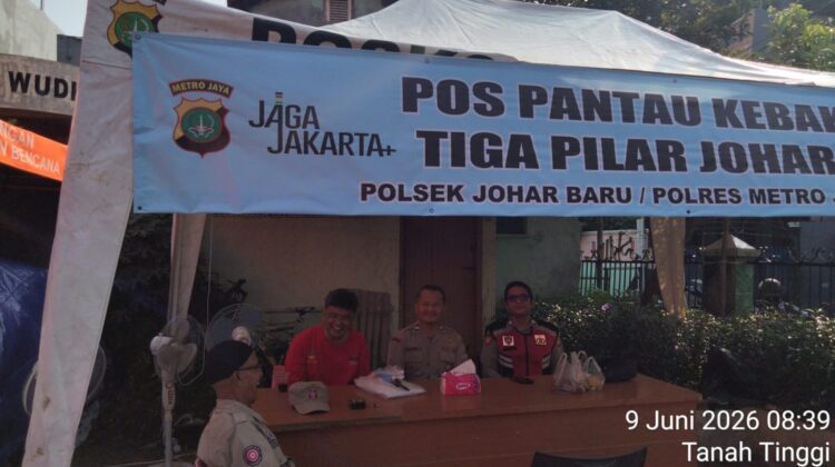Pos Terpadu Kebakaran Tiga Pilar, Polsek Johar Baru Berikan Pengamanan dan Pelayanan bagi Korban Kebakaran di Tanah Tinggi