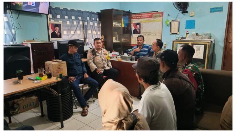 Warga dan Aparat Kelurahan Kramat Perkuat Koordinasi Jaga Kamtibmas di Kawasan Taman Kramat Pulo