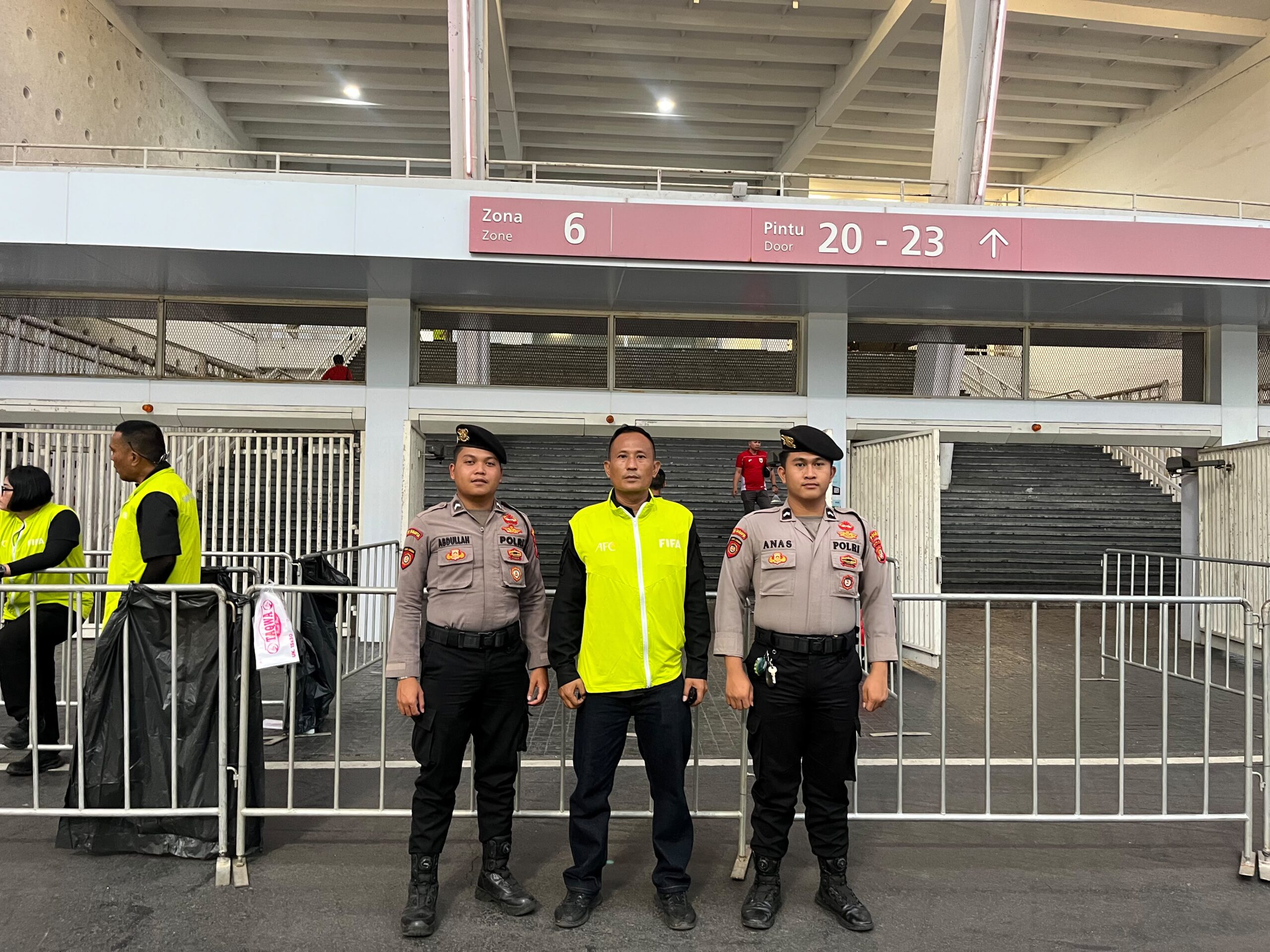 Pengamanan Laga FIFA Match Day Indonesia vs Mozambik di SUGBK Zona 6 Berjalan Aman dan Kondusif