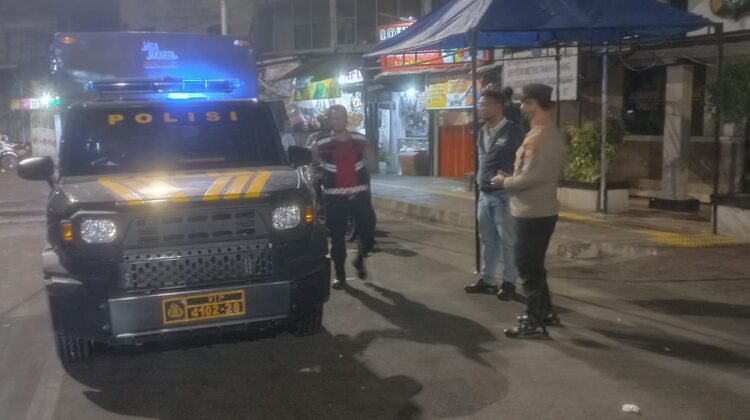 Patroli Mobile Dini Hari, Polsek Metro Tanah Abang Cegah Curas, Curat, dan Curanmor