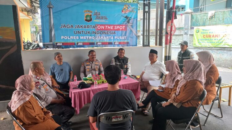 Melalui Jaga Jakarta On The Spot, Wakapolsek Metro Tanah Abang Perkuat Sinergi Kamtibmas dengan Warga Kebon Kacang