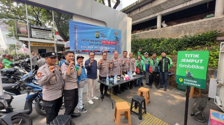 Jaga Jakarta On The Spot Hadir di Gerai Rakyat Mart Blora, Polsek Metro Menteng Perkuat Sinergi Bersama Komunitas Ojol