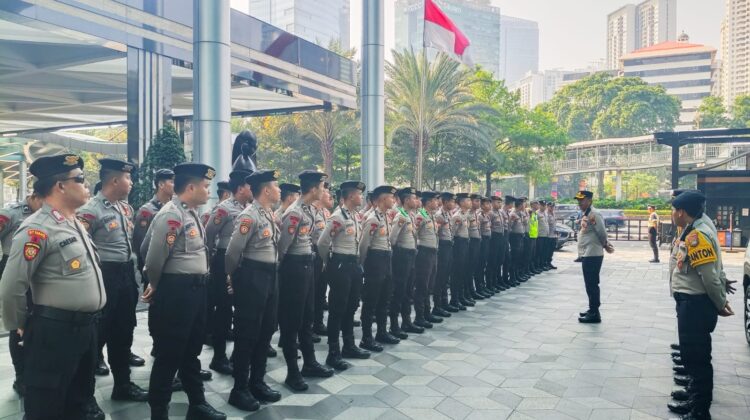 Polsek Metro Tanah Abang Siagakan Personel Pengamanan Aksi Unjuk Rasa di Kantor Pusat Bank BRI
