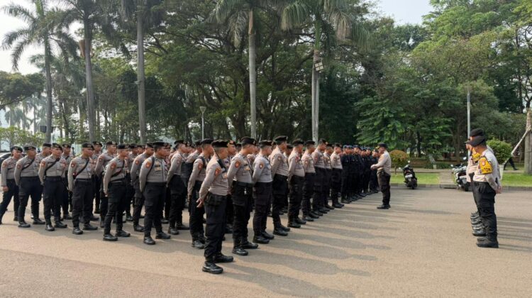 160 Personil Polri Gabungan di siagakan” Kapolsek Sawah Besar Pimpin langsung Apel Pelayanan Dan Pengamanan Unjuk Rasa