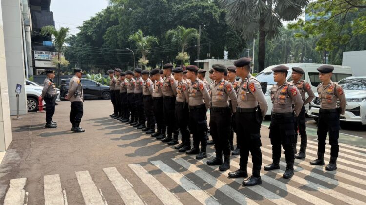 Sinergi TNI-Polri Kawal Aksi Mahasiswa, 114 Personel Disiagakan di Kantor BGN Kebon Sirih