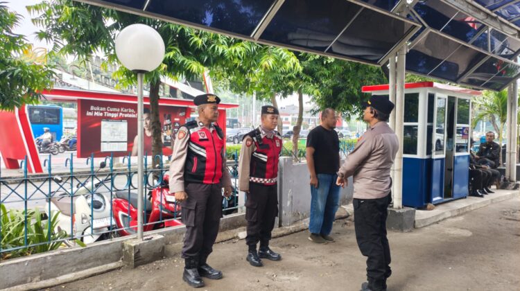 Polsek Metro Tanah Abang Siagakan Personel dalam Pengamanan Rencana Aksi Unjuk Rasa di Gedung Panin Bank