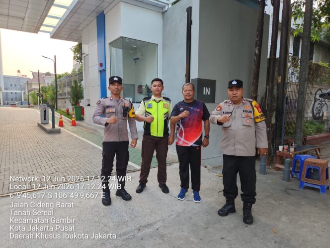 
					Polsek Metro Gambir Hadir di PT Pelni Untuk Memelihara Kamtibmas Pada Objek Vital Nasional