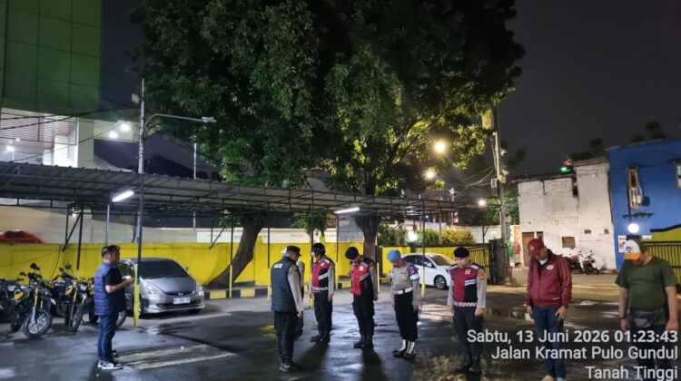Dini Hari Bergerak, Polsek Johar Baru Gelar Operasi Cipta Kondisi Berantas Begal, Narkoba, dan Kejahatan Jalanan