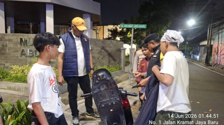 Persempit Ruang Gerak Pelaku Kriminal, Polsek Johar Baru Intensifkan Operasi Cipta Kondisi Malam Hari