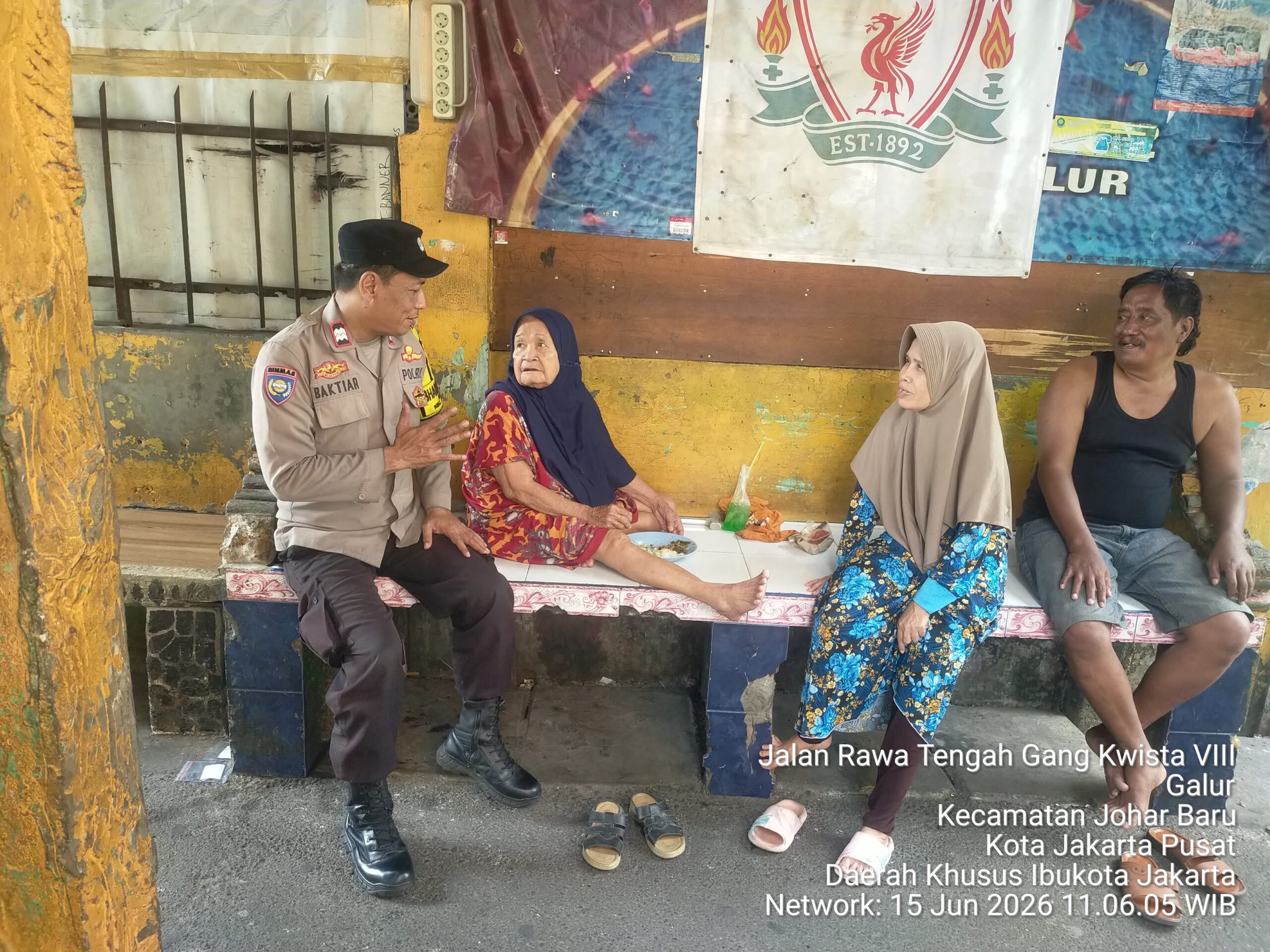 Sambang Warga RW 04 Galur, Bhabinkamtibmas Perkuat Cooling System dan Deteksi Dini Kamtibmas