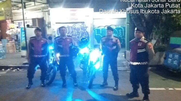 Patroli Strong Point Dini Hari, Polsek Johar Baru Antisipasi Kejahatan Jalanan dan Tawuran