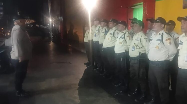 Perkuat Deteksi Dini dan Pencegahan Kejahatan, Bhabinkamtibmas Sambangi Pos Satpam Pasar Blok F