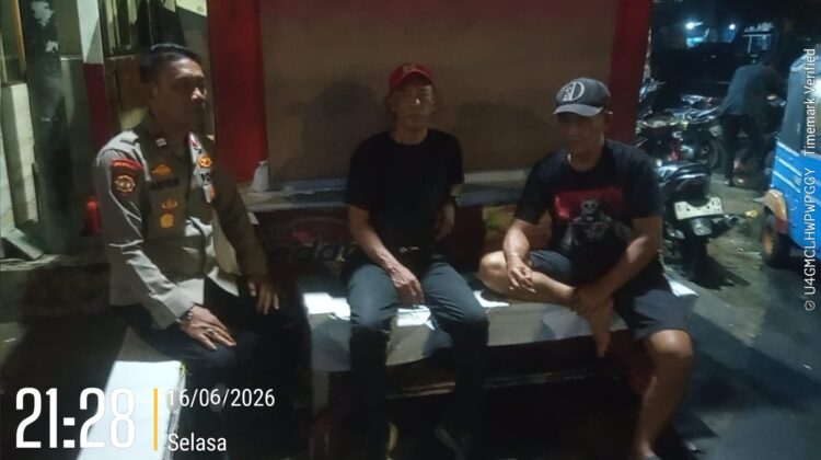 Kapolsubsektor Tanah Tinggi Sambang Warga, Ajak Orang Tua Tingkatkan Pengawasan Anak untuk Cegah Tawuran