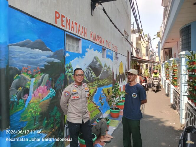 
					Cooling System di Kampung Rawa, Polisi dan Babinsa Ajak Warga Perkuat Deteksi Dini Gangguan Kamtibmas