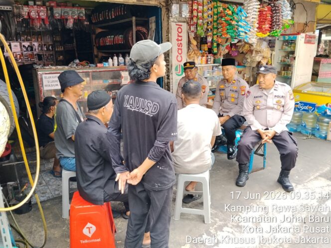 
					Turun Langsung ke Kampung Rawa, Jaga Jakarta On The Spot Polisi dan Warga Perkuat Benteng Kamtibmas