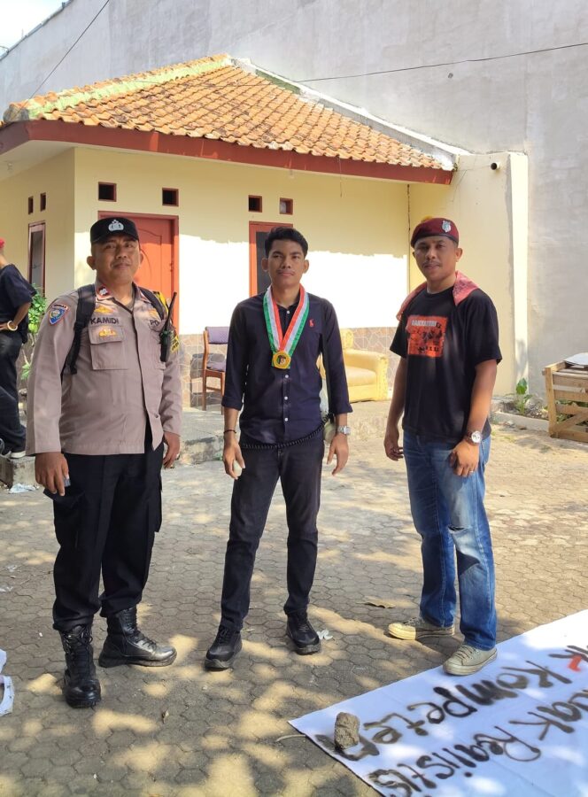 
					Pemantauan Ketat Massa PMKRI, Polisi Kawal Keberangkatan Aksi dari Menteng ke Patung Kuda