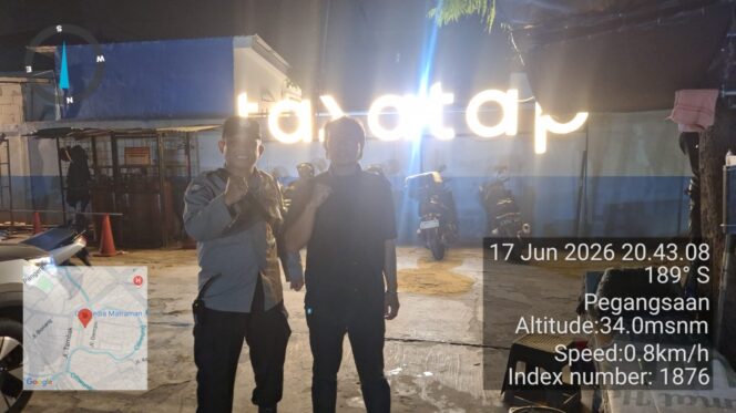 
					Sambangi Cafe Tanatab, Bhabinkamtibmas Pegangsaan Tingkatkan Kewaspadaan Keamanan