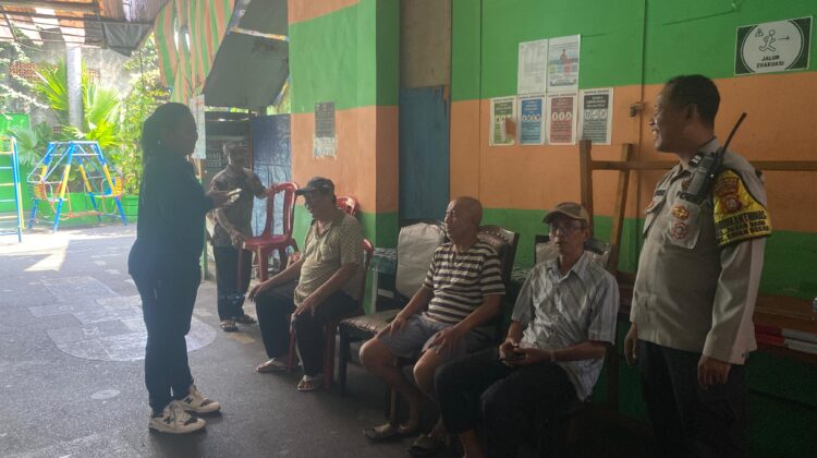 Jaga Jakarta On The Spot Untuk Indonesia, Polsek Sawah Besar Beri Edukasi Kamtibmas dan Layanan Kesehatan Warga