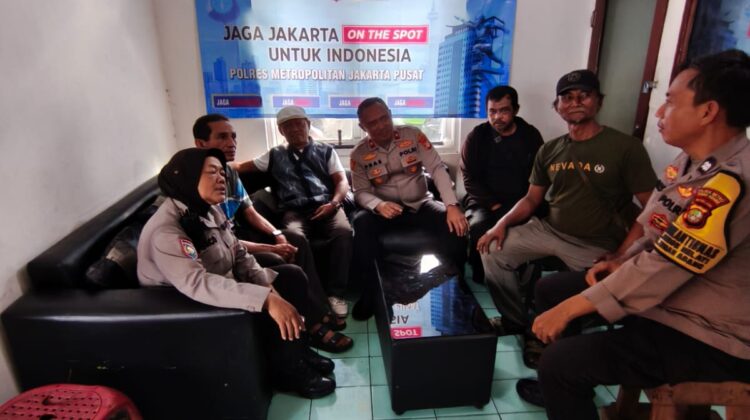 Dekat dengan Masyarakat, Polsek Metro Tanah Abang Hadir Langsung di RW 005 Kebon Melati
