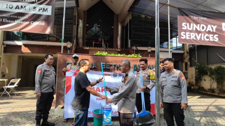 Sambut HUT Bhayangkara ke-80, Polsek Metro Menteng Gelar Bhakti Religi di Gereja GBI Gondangdia