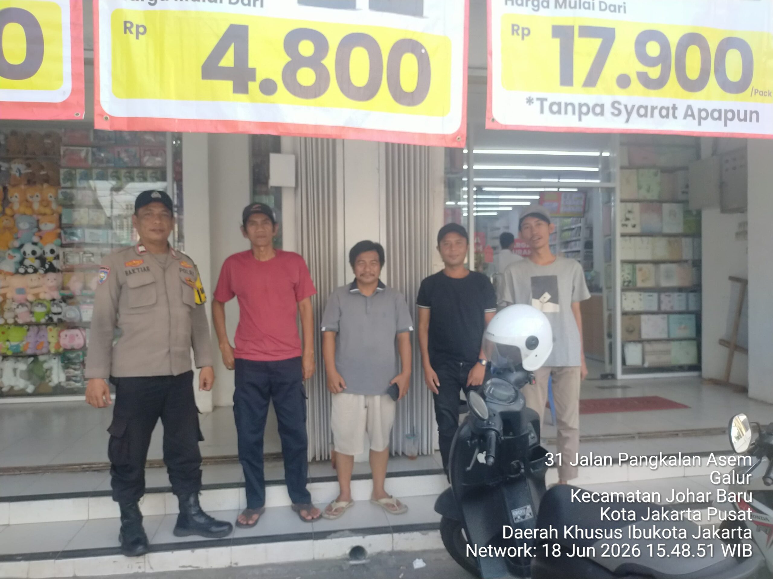 Sambang Warga RW 07 Galur, Polsek Johar Baru Perkuat Sinergi dan Deteksi Dini Gangguan Kamtibmas