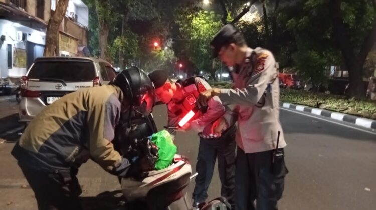 Operasi Kejahatan Jalanan Polsek Senen Jaring Empat Pelanggar, Satu Motor Diamankan