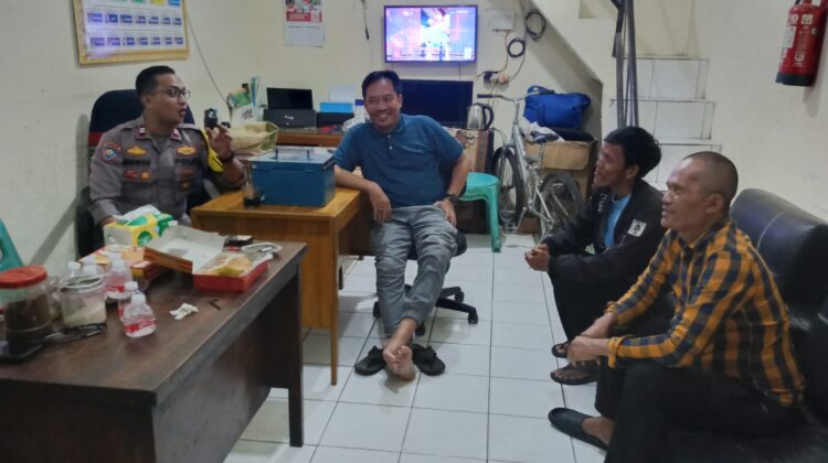 Sambangi Poskamling Tengah Malam, Polsek Johar Baru dan FKDM Perkuat Deteksi Dini Demi Keamanan Kampung Rawa