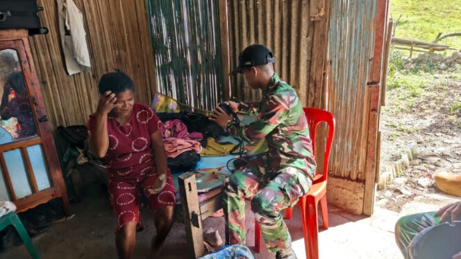 
					Beri Dukungan Kesehatan Keliling, Satgas Pamtas Yonarhanud 2 Kostrad Komitmen Tingkatkan Kualitas Kesehatan Masyarakat Perbatasan