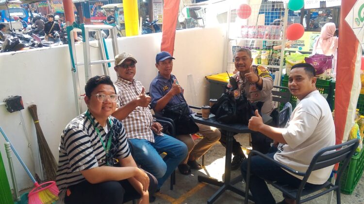 Bahas Kamtibmas Terkini Bersama Bhabinkamtibmas Dan Tokoh Warga” Perkuat Deteksi Dini Kamtibmas di Mangga Dua Selatan